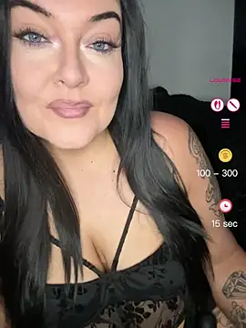 Miss CurvesXXX online show from May 7, 2026, 1:36 pm