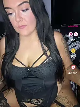 Snapshot of Miss_CurvesXXX chatting on June 25, 2026, 10:15 pm Miss CurvesXXX online show from June 25, 2026, 10:15 pm