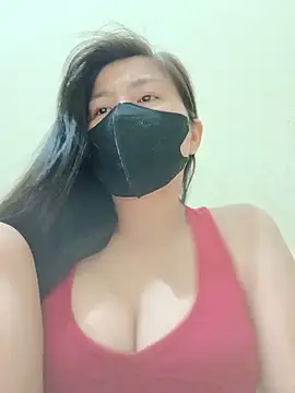 Snapshot of Lyly-68688 chatting on June 12, 2026, 2:48 pm Lyly-68688 online show from June 12, 2026, 2:48 pm