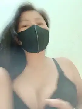 Snapshot of Lyly-68688 chatting on June 20, 2026, 2:44 pm Lyly-68688 online show from June 20, 2026, 2:44 pm