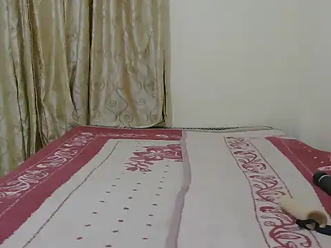 Snapshot of skinny-diva chatting on January 11, 2026, 10:05 pm skinny-diva online show from January 11, 2026, 10:05 pm