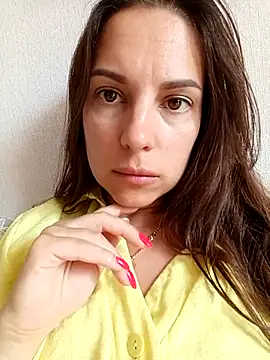 Snapshot of She-Moon chatting on July 20, 2026, 10:50 am She-Moon online show from July 20, 2026, 10:50 am