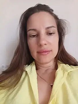 Snapshot of She-Moon chatting on July 11, 2026, 7:08 am She-Moon online show from July 11, 2026, 7:08 am