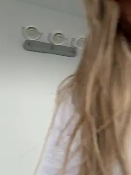 Snapshot of Missolevelvet chatting on March 21, 2026, 5:41 am Missolevelvet online show from March 21, 2026, 5:41 am