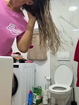 Snapshot of Missolevelvet chatting on March 5, 2026, 6:48 pm Missolevelvet online show from March 5, 2026, 6:48 pm