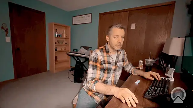 chrisw8140 online show from June 21, 2026, 4:29 am