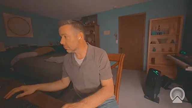 chrisw8140 online show from June 5, 2026, 4:17 am