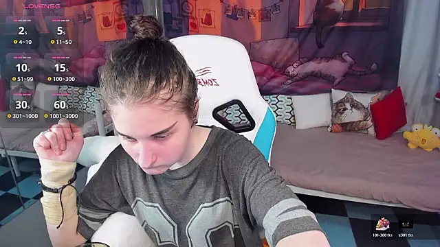 Snapshot of KiraDuvall chatting on February 15, 2026, 4:39 pm KiraDuvall online show from February 15, 2026, 4:39 pm