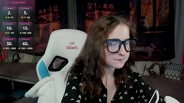 Snapshot of KiraDuvall chatting on February 5, 2026, 5:09 pm KiraDuvall online show from February 5, 2026, 5:09 pm