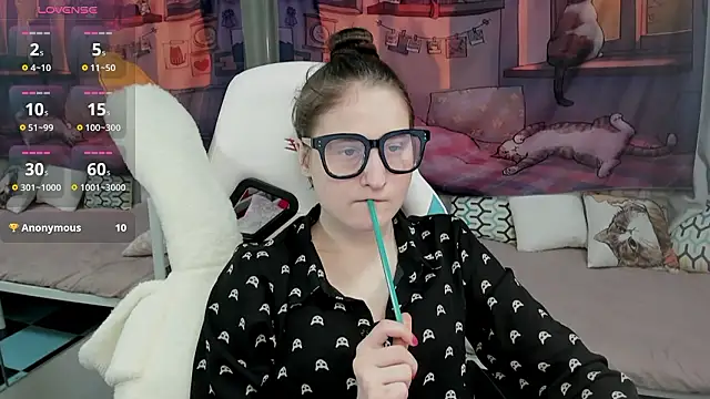 Snapshot of KiraDuvall chatting on February 12, 2026, 3:56 pm KiraDuvall online show from February 12, 2026, 3:56 pm