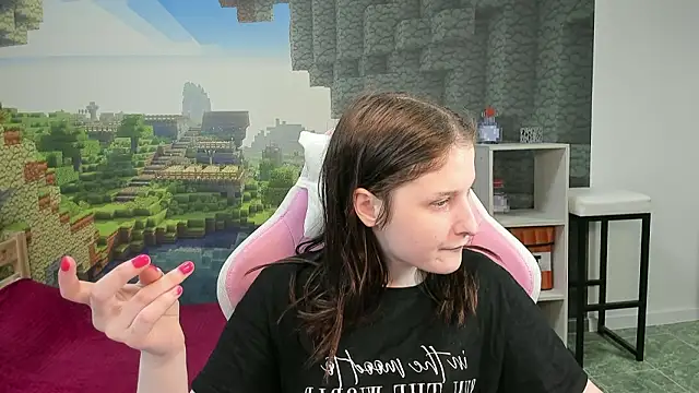 Snapshot of KiraDuvall chatting on February 13, 2026, 5:13 pm KiraDuvall online show from February 13, 2026, 5:13 pm