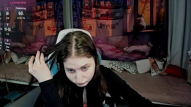 Snapshot of KiraDuvall chatting on March 17, 2026, 6:11 pm KiraDuvall online show from March 17, 2026, 6:11 pm