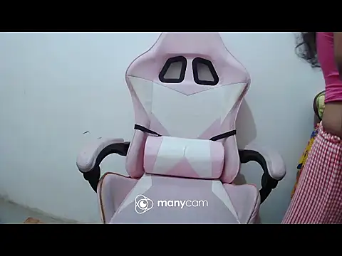 lady love69 online show from February 3, 2026, 6:46 pm