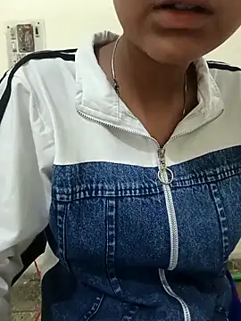 Snapshot of Aaradhna-_hoy chatting on April 1, 2026, 4:25 am Aaradhna- hoy online show from April 1, 2026, 4:25 am