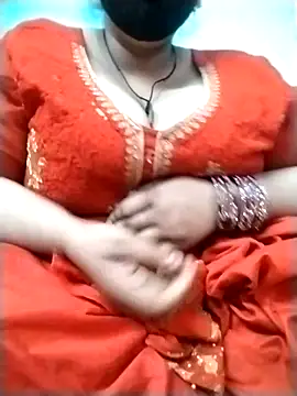 Snapshot of Cute-rasma chatting on January 18, 2026, 7:23 am Cute-rasma online show from January 18, 2026, 7:23 am