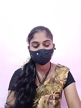 Snapshot of Tamil_Hot_RoyalQueen chatting on June 8, 2026, 4:18 pm Tamil Hot RoyalQueen online show from June 8, 2026, 4:18 pm