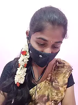Snapshot of Tamil_Hot_RoyalQueen chatting on June 12, 2026, 2:31 am Tamil Hot RoyalQueen online show from June 12, 2026, 2:31 am