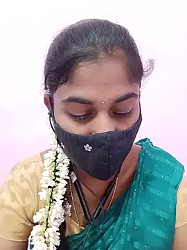 Snapshot of Tamil_Hot_RoyalQueen chatting on June 19, 2026, 5:24 am Tamil Hot RoyalQueen online show from June 19, 2026, 5:24 am