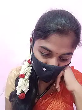 Snapshot of Tamil_Hot_RoyalQueen chatting on June 10, 2026, 5:03 pm Tamil Hot RoyalQueen online show from June 10, 2026, 5:03 pm