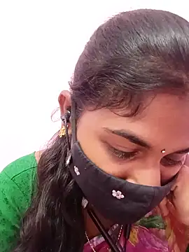Snapshot of Tamil_Hot_RoyalQueen chatting on June 10, 2026, 4:57 am Tamil Hot RoyalQueen online show from June 10, 2026, 4:57 am