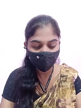Snapshot of Tamil_Hot_RoyalQueen chatting on June 15, 2026, 10:59 am Tamil Hot RoyalQueen online show from June 15, 2026, 10:59 am