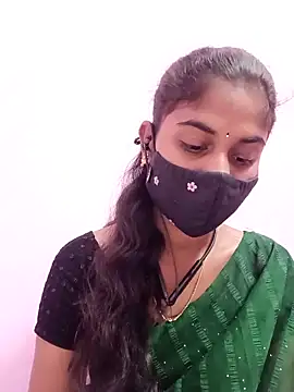 Snapshot of Tamil_Hot_RoyalQueen chatting on June 2, 2026, 12:21 am Tamil Hot RoyalQueen online show from June 2, 2026, 12:21 am