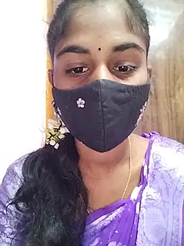 Tamil Hot RoyalQueen online show from April 26, 2026, 4:21 am