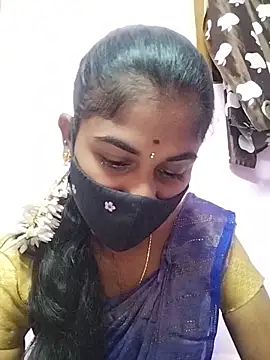 Tamil Hot RoyalQueen online show from April 21, 2026, 3:18 pm