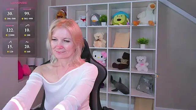 Julie Lucas online show from July 14, 2026, 8:41 am