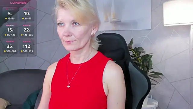 Julie Lucas online show from June 22, 2026, 11:57 pm