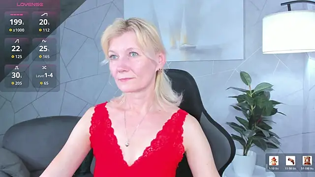 Julie Lucas online show from June 10, 2026, 12:01 am