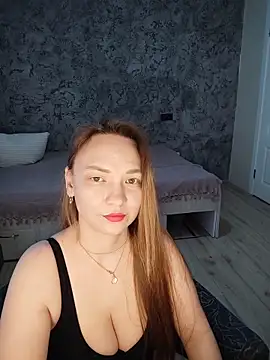 Julia  Candy online show from February 2, 2026, 3:05 am