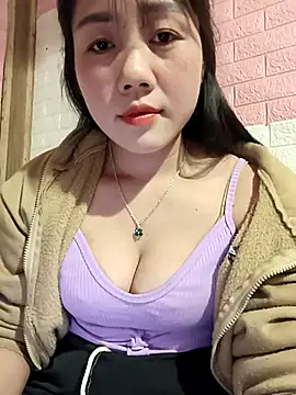 Snapshot of Ngocmai_lazdy chatting on February 8, 2026, 1:42 pm Ngocmai lazdy online show from February 8, 2026, 1:42 pm