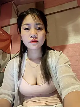 Snapshot of Ngocmai_lazdy chatting on February 6, 2026, 9:11 pm Ngocmai lazdy online show from February 6, 2026, 9:11 pm