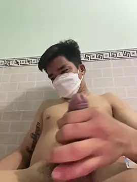 trongxx11 online show from February 9, 2026, 12:25 pm