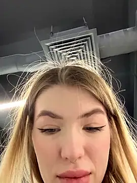 Star Mia69 online show from January 18, 2026, 5:27 pm