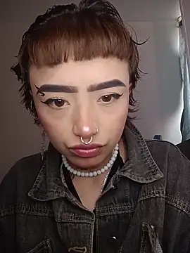 Snapshot of AlexxaAndRileyy chatting on March 10, 2026, 7:29 pm AlexxaAndRileyy online show from March 10, 2026, 7:29 pm