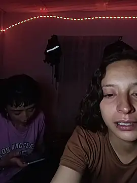 AlexxaAndRileyy online show from July 3, 2026, 2:18 am