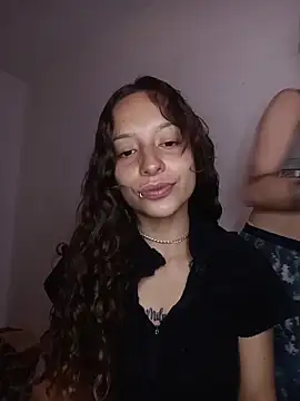 Snapshot of AlexxaAndRileyy chatting on February 28, 2026, 4:39 pm AlexxaAndRileyy online show from February 28, 2026, 4:39 pm