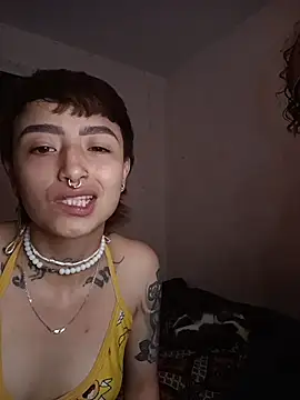 Snapshot of AlexxaAndRileyy chatting on February 25, 2026, 11:37 pm AlexxaAndRileyy online show from February 25, 2026, 11:37 pm