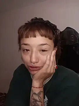 Snapshot of AlexxaAndRileyy chatting on March 15, 2026, 2:13 pm AlexxaAndRileyy online show from March 15, 2026, 2:13 pm