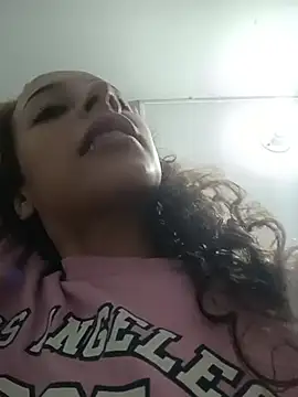 Snapshot of AlexxaAndRileyy chatting on March 21, 2026, 4:22 pm AlexxaAndRileyy online show from March 21, 2026, 4:22 pm