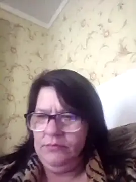 NysiOlsen online show from May 3, 2026, 1:36 pm