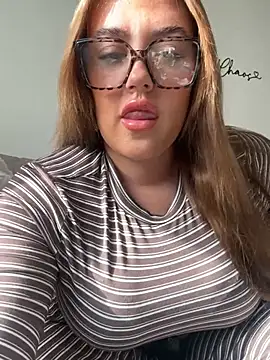 Snapshot of Princess-ivyxoxo chatting on June 28, 2026, 4:46 pm Princess-ivyxoxo online show from June 28, 2026, 4:46 pm
