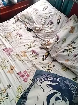 Snapshot of TWOLOVE16 chatting on February 18, 2026, 10:39 pm TWOLOVE16 online show from February 18, 2026, 10:39 pm