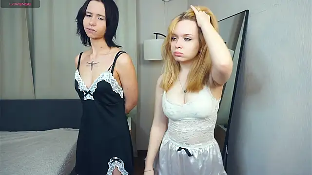 TereseBeebe online show from February 1, 2026, 8:07 pm