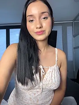 xXxSamantha   online show from March 7, 2026, 8:25 pm