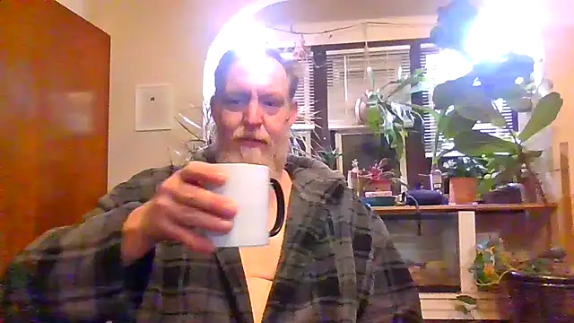 Snapshot of Moeblick chatting on February 17, 2026, 12:02 pm Moeblick online show from February 17, 2026, 12:02 pm