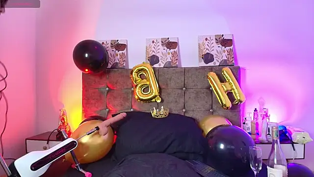 Ethan Briggs  online show from July 28, 2026, 3:36 am