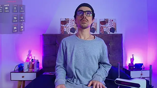 Ethan Briggs  online show from July 14, 2026, 3:33 am